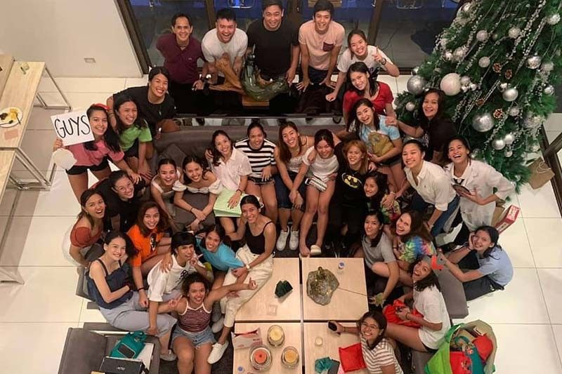 Vlogger Mimiyuuuh celebrates holidays with Ateneo Lady Eagles