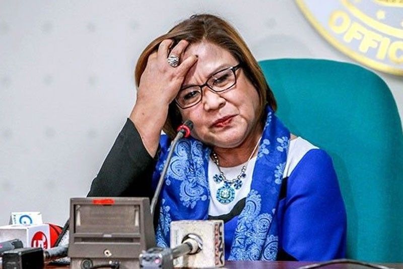 De Lima hits more fake news against her