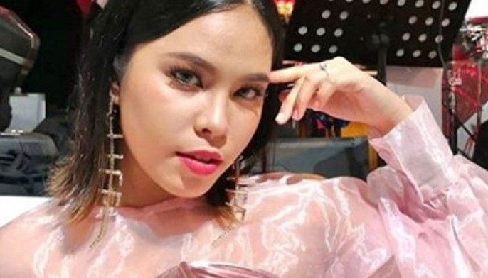 Kapuso singer na 2nd runner up sa singing contest sa Indonesia, kulang ang napanalunan sa kidney transplant ng ina