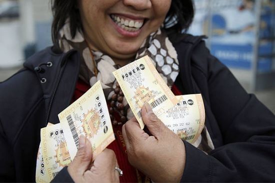 Want to win P14 billion playing Powerball? You donâ��t have to fly to the US!