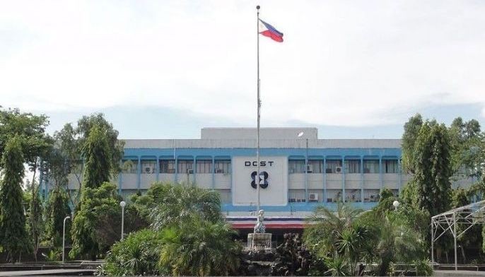 Team Philippine bags top prize in international space idea tilt