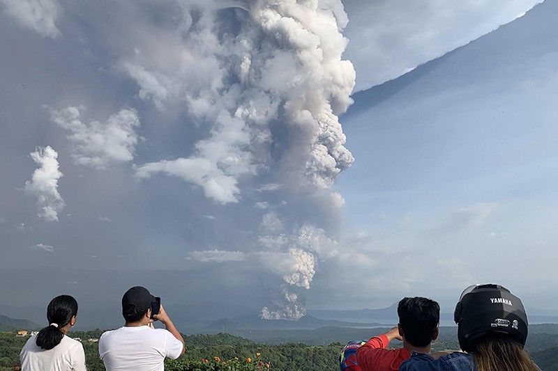 WATCH: Taal Volcano spews plumes 100 meters high after phreatic eruption