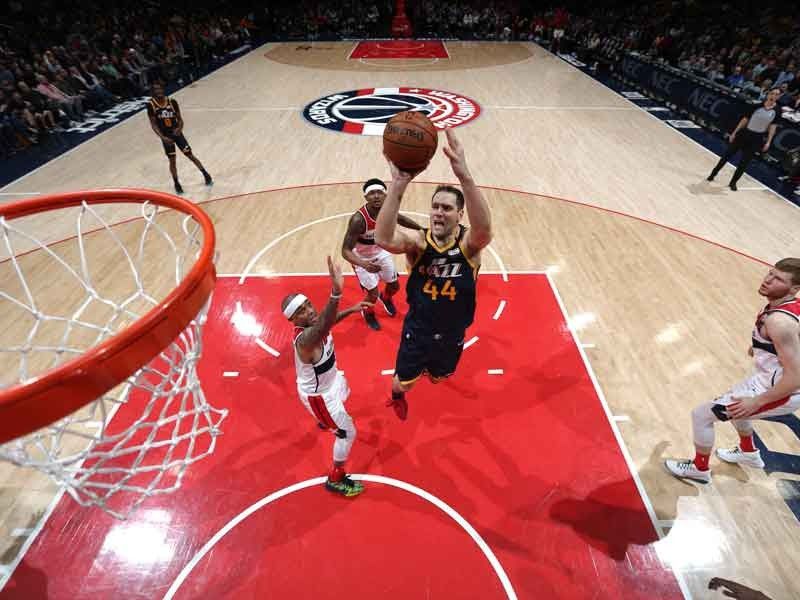 Jazz stretch NBA win streak to nine by toppling Wizards