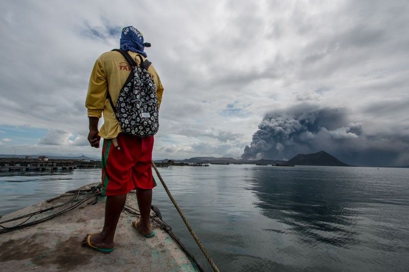 Taal spews 'weak, sporadic' lava and ash