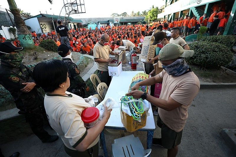 Cash, drugs seized from new Bilibid inmates