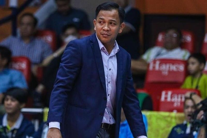 Shaq delos Santos to remain at helm of Philippine women's volleyball squad