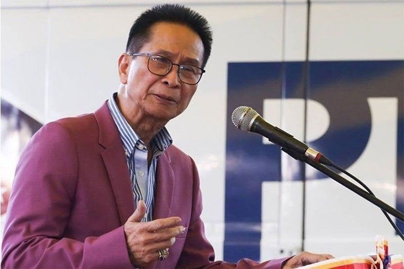 Panelo allays investorsâ�� fears on contract review
