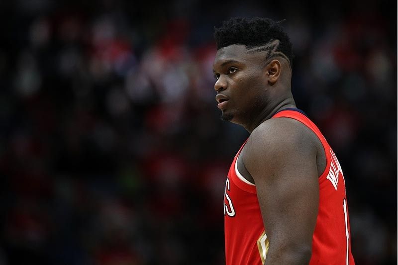 Zion Williamson scores 22 points in majestic NBA debut for Pelicans