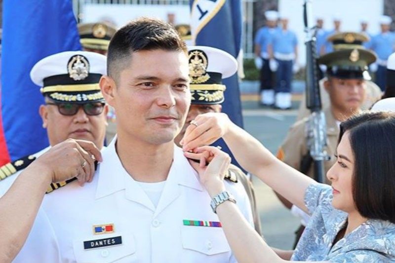 Marian super mega proud, Dingdong Lieutenant Commander ng PH Navy