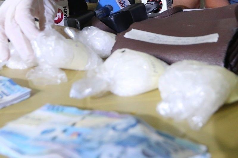 Cavite drug ops: 3 timbog sa P4-M droga