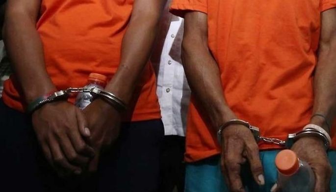 4 trak ng alak na-hijack, 2 suspek nasabat