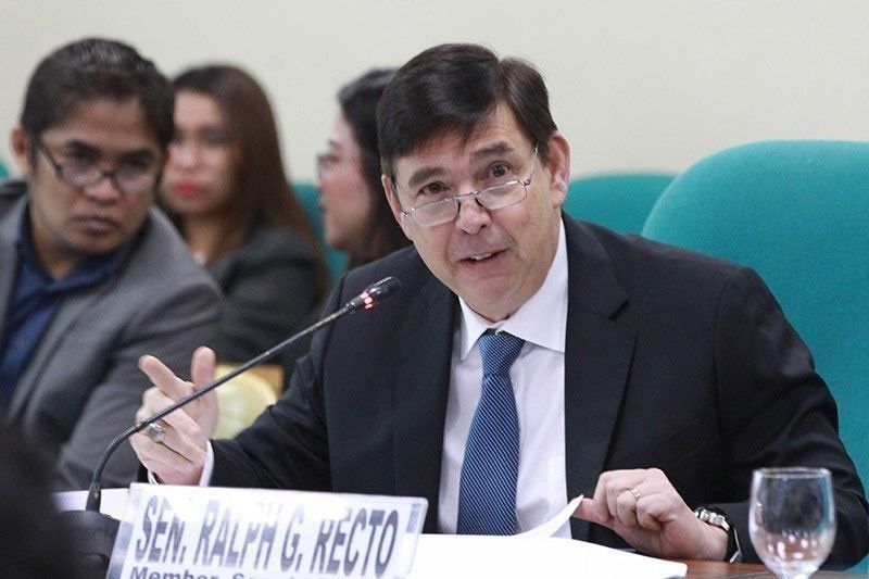 Senators want 'Great Wall' vs Chinese visitors amid first Philippine novel coronavirus case