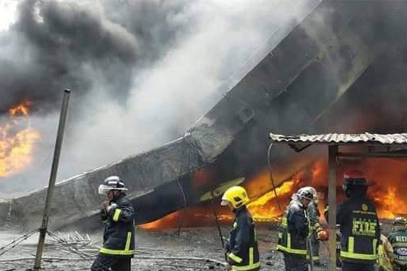 Portion of Skyway Stage 3 collapses amid Manila warehouse fire