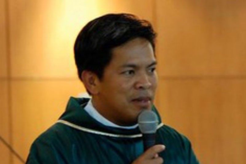 Father Suarez nalinis muna ang pangalan
