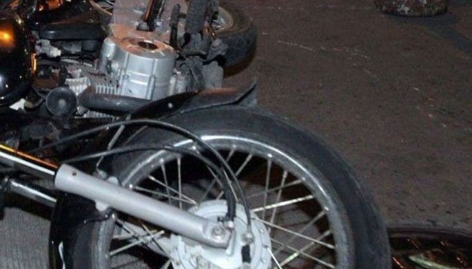 Nagmotor nabagnos sa karsada angol