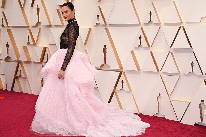 Oscars 2020 red carpet: Soft pink, basic black, Kobe Bryant tributes
