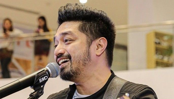 Nyoy marks birthday with a special mall show