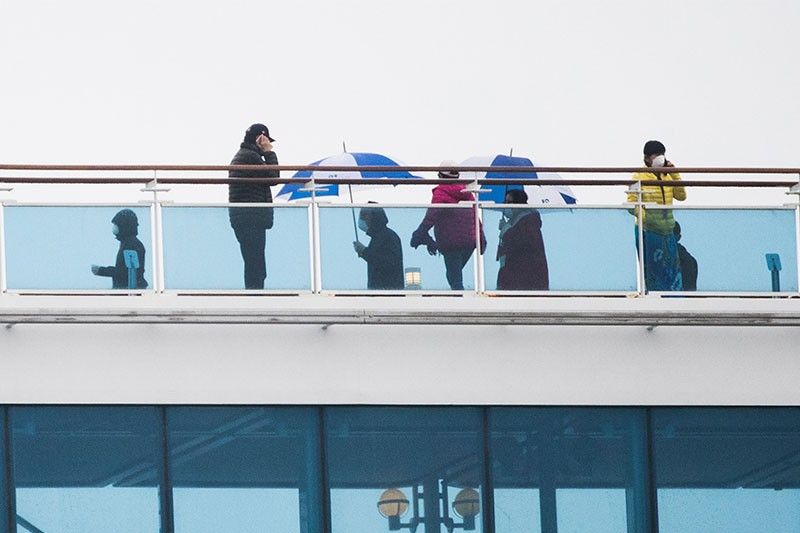 Number of infected Filipinos in quarantined cruise ship climbs to 35