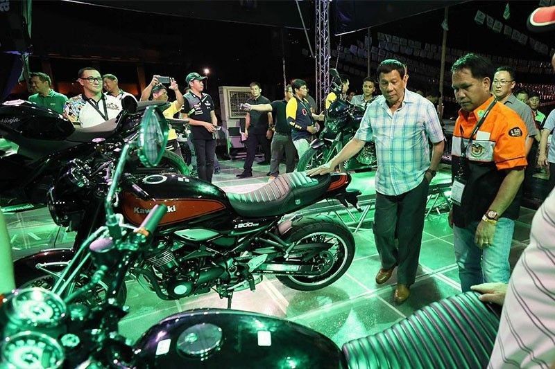 Recto kumpiyansang aaprubahan ni 'biker-in-chief' Duterte ang motorcycle-taxi legalization