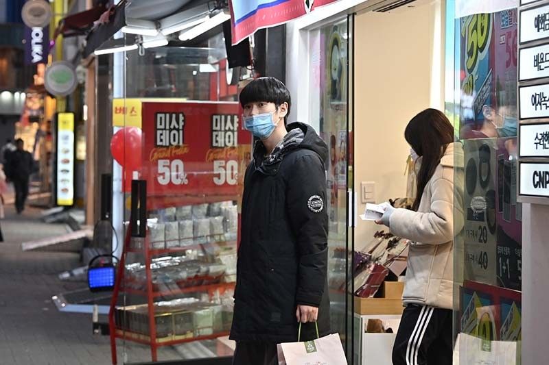 South Korea reports 60 new coronavirus cases, total 893