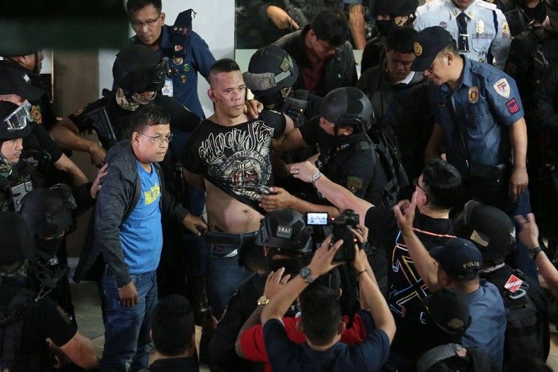 Greenhills hostage-taker hindi kinukunsinti ng labor group pero kumpanya ipinasisilp sa abuso