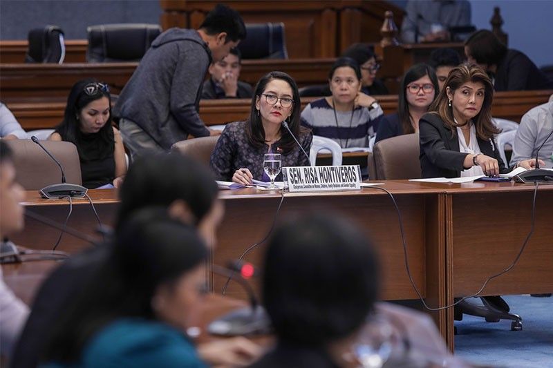 Some travel agencies sell passports, birth certificates to foreigners, Hontiveros says