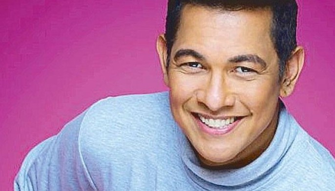Gary V postpones April show