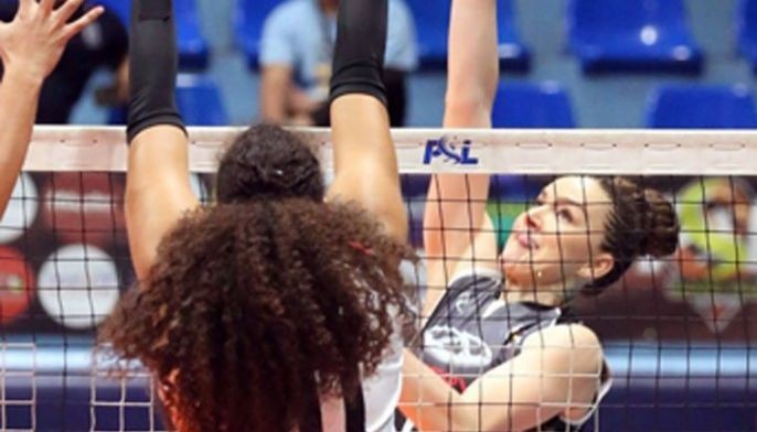Crossovers rally past  Power Hitters
