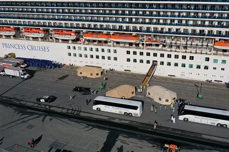 Virus-hit cruise ship passengers face wait in California port