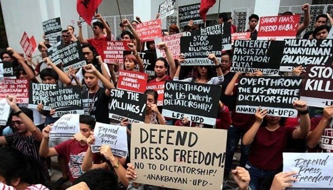 Cyber-troll armies linked to Duterte flagged as &lsquo;digital predators&rsquo;