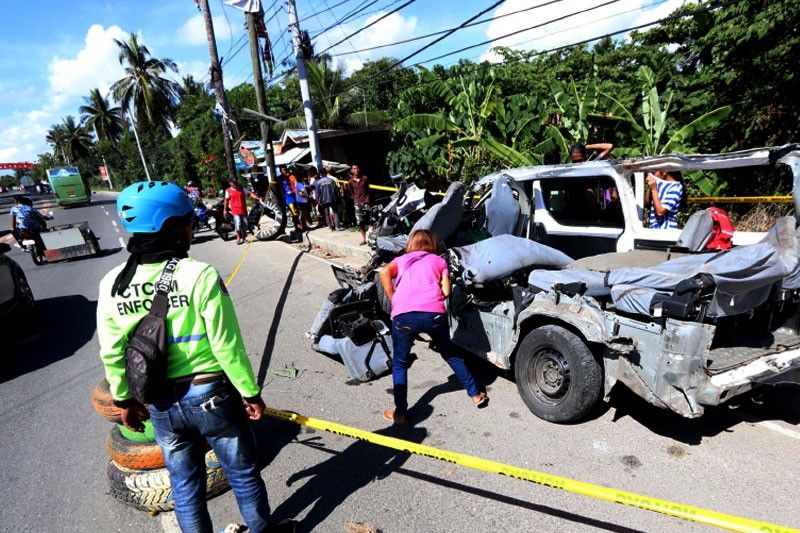 On friday the 13th: 4 killed as van collides with bus