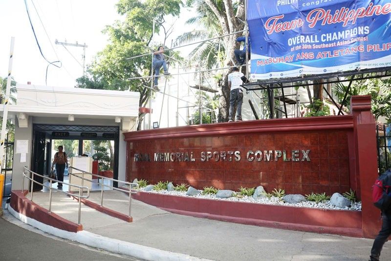 Rizal Complex, PhilSports padlocked