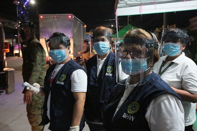 Philippines reports new COVID-19 recovery as cases rise to 142