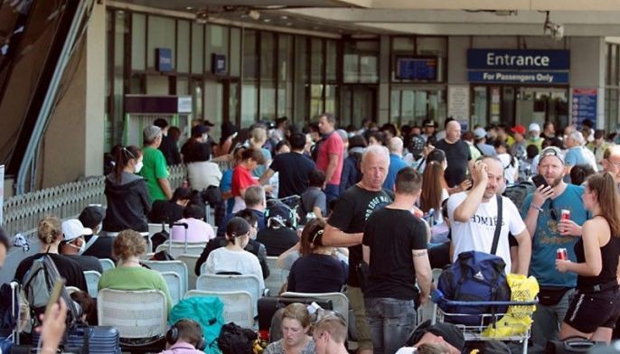 Departing foreigners flock to NAIA