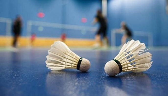 World badminton body suspends play