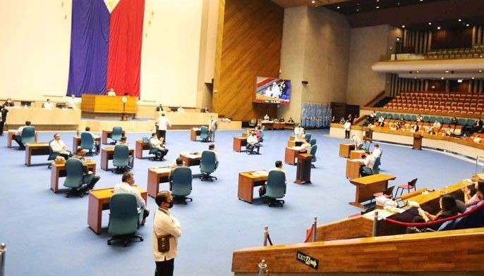 Congress grants Duterte covid standby powers