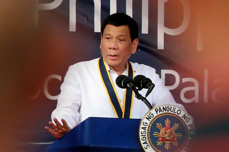 Duterte to donate monthâ��s salary to efforts vs COVID