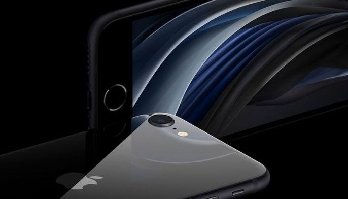 Without fanfare, Apple launches new iPhone for the budget-minded