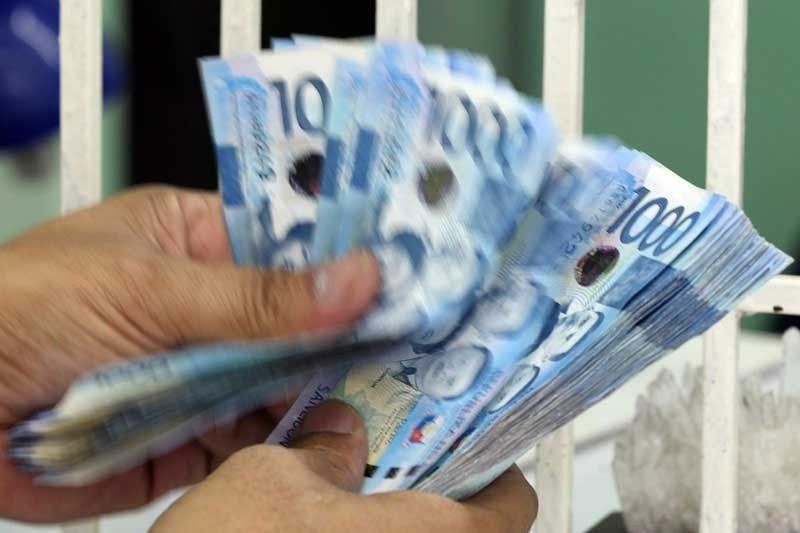 Philippines at risk of losing P228 billion in OFW remittances