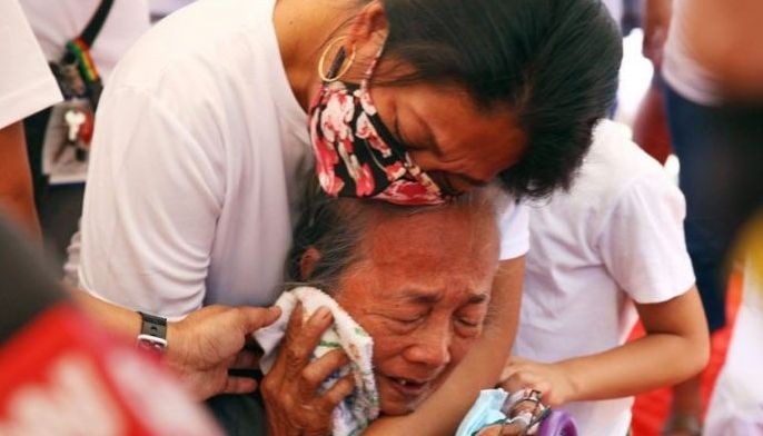Ragos laid to rest; gets military honors
