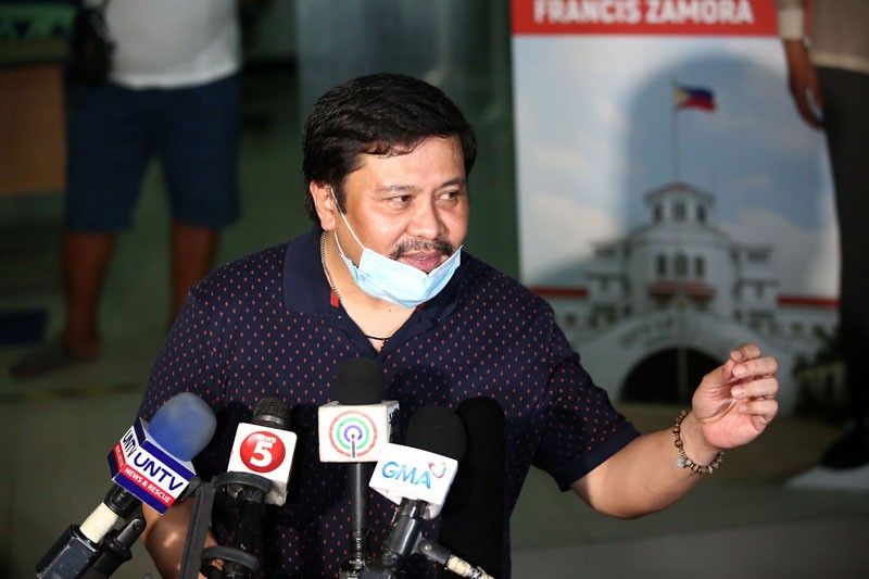 Jinggoy says he gave away bangus, not cash