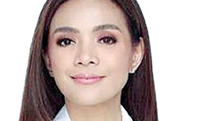 Vicky at Bernadette puwedeng pang-beauty contest