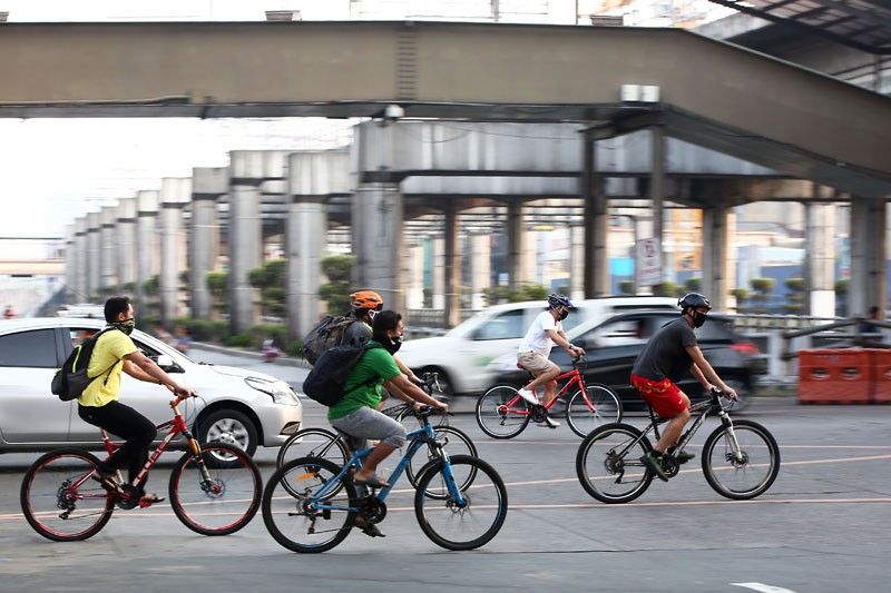 Top cycling officials isinusulong ang paggamit ng bisikleta sa â��new normalâ��