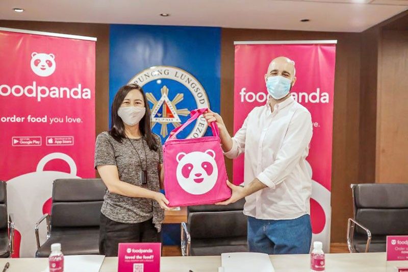 Quezon City, foodpanda partner to support displaced trike drivers