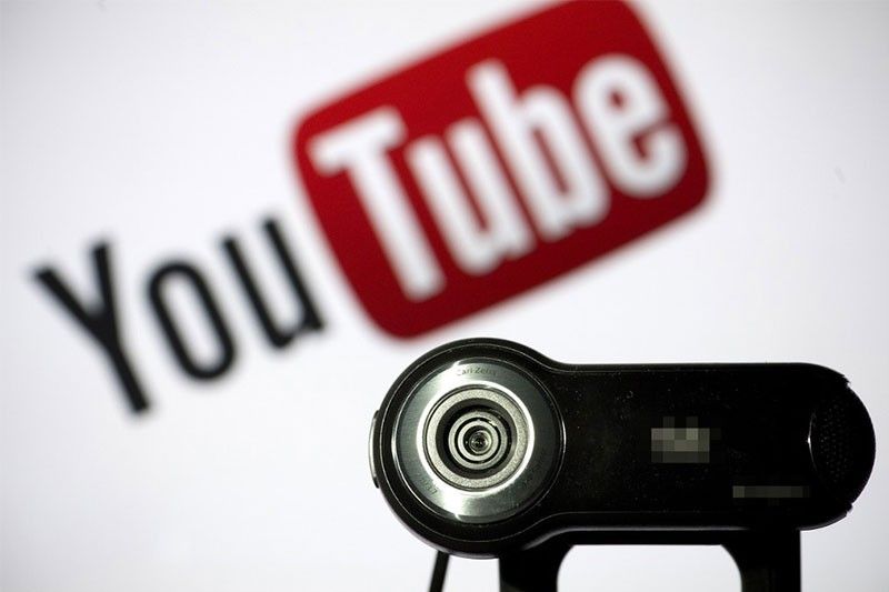 YouTube says removal of China comments 'an error'