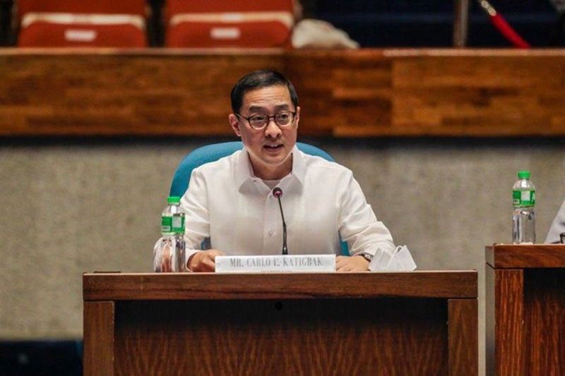 Carlo Katigbak papasa na raw pulitiko, dinetalye kung paano nakuha uli ang ABS-CBN