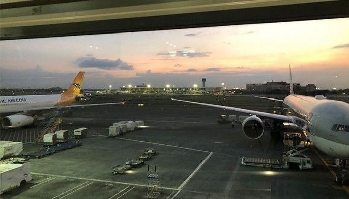 LGUs hedge on resumption of domestic flights