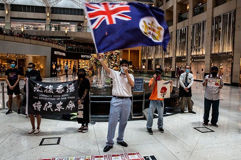 UK's Johnson offers visas for millions in Hong Kong