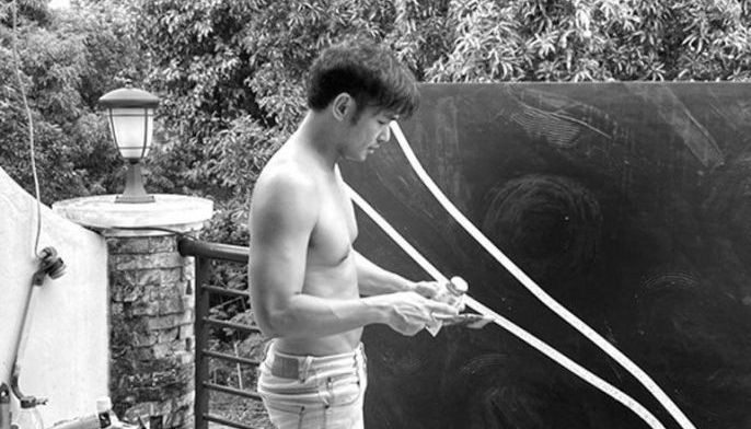 Mark magpapa-auction ng kanyang painting para sa mass testing