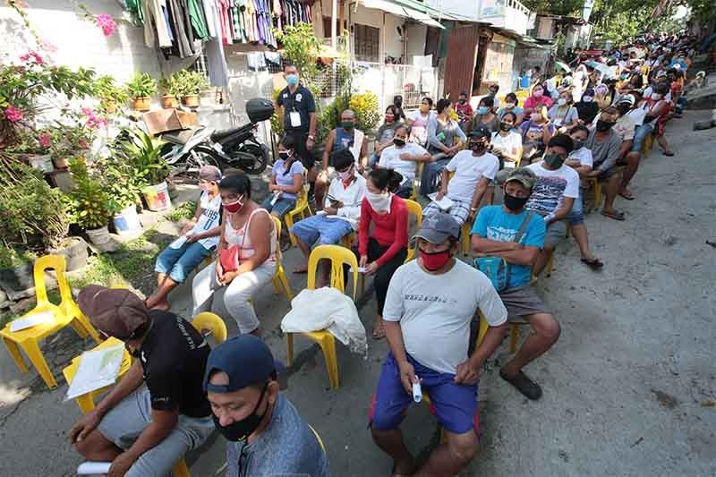 Government files criminal raps vs 301 barangay execs over cash aid distribution anomalies